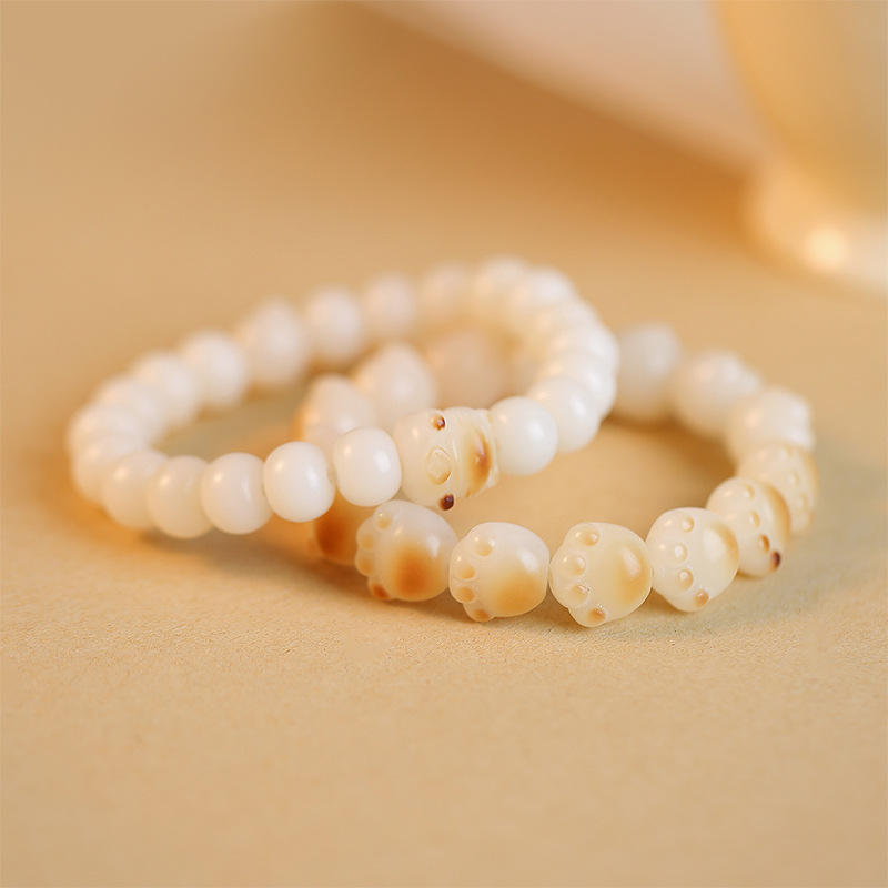 TESA2-White Jade and Bodhi Beaded Bracelet with Cat Claw Charm